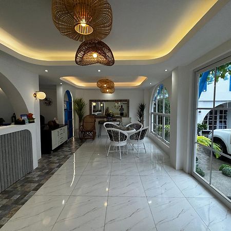 Bernese Resort Hotel Powered By Cocotel Ligao Exterior photo