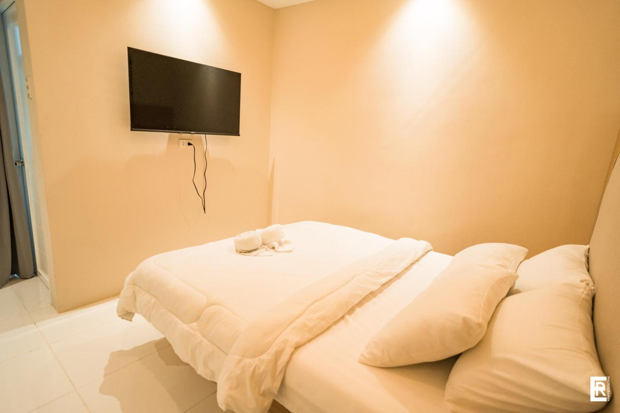 Bernese Resort Hotel Powered By Cocotel Ligao Room photo