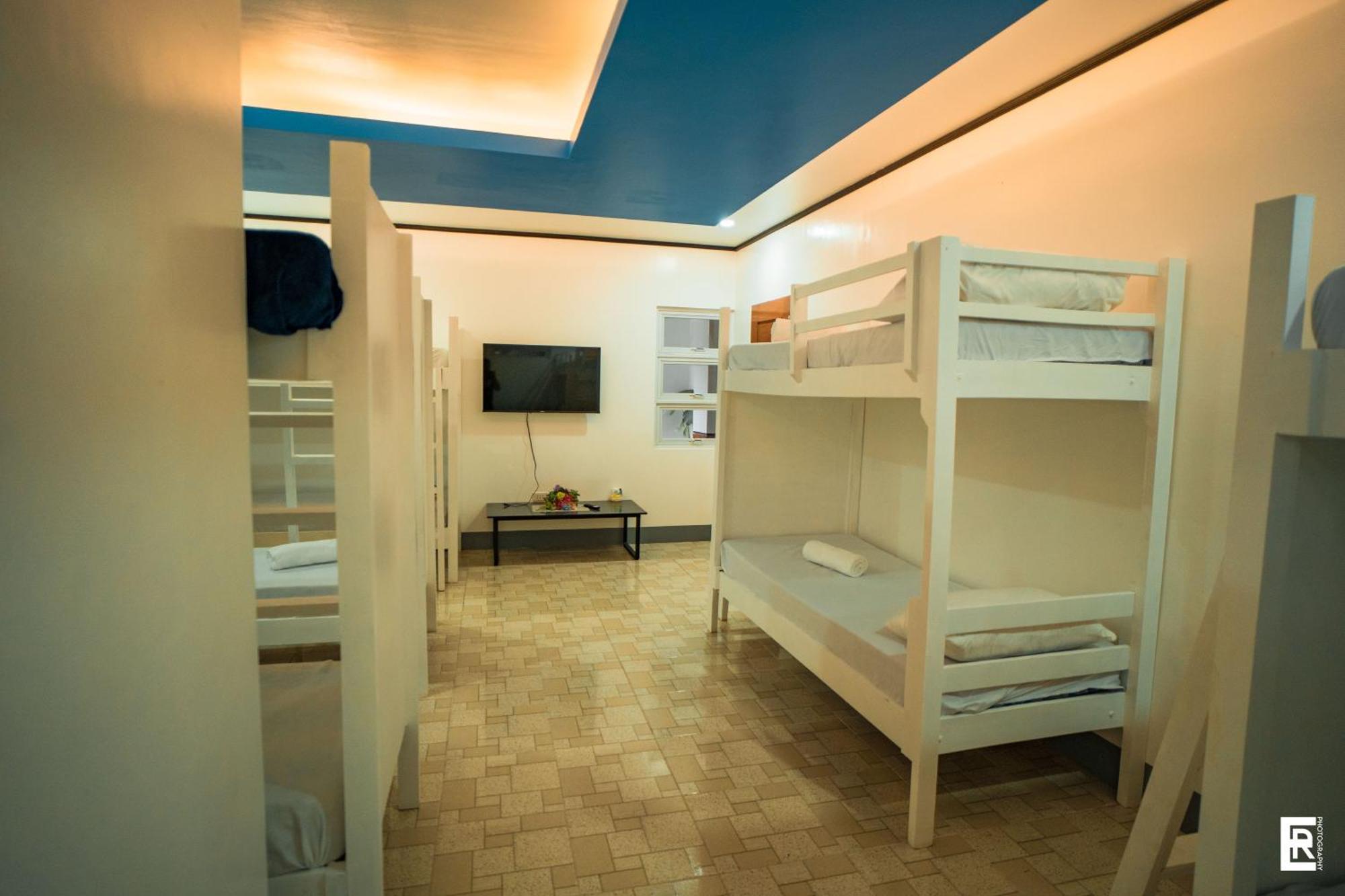 Bernese Resort Hotel Powered By Cocotel Ligao Room photo