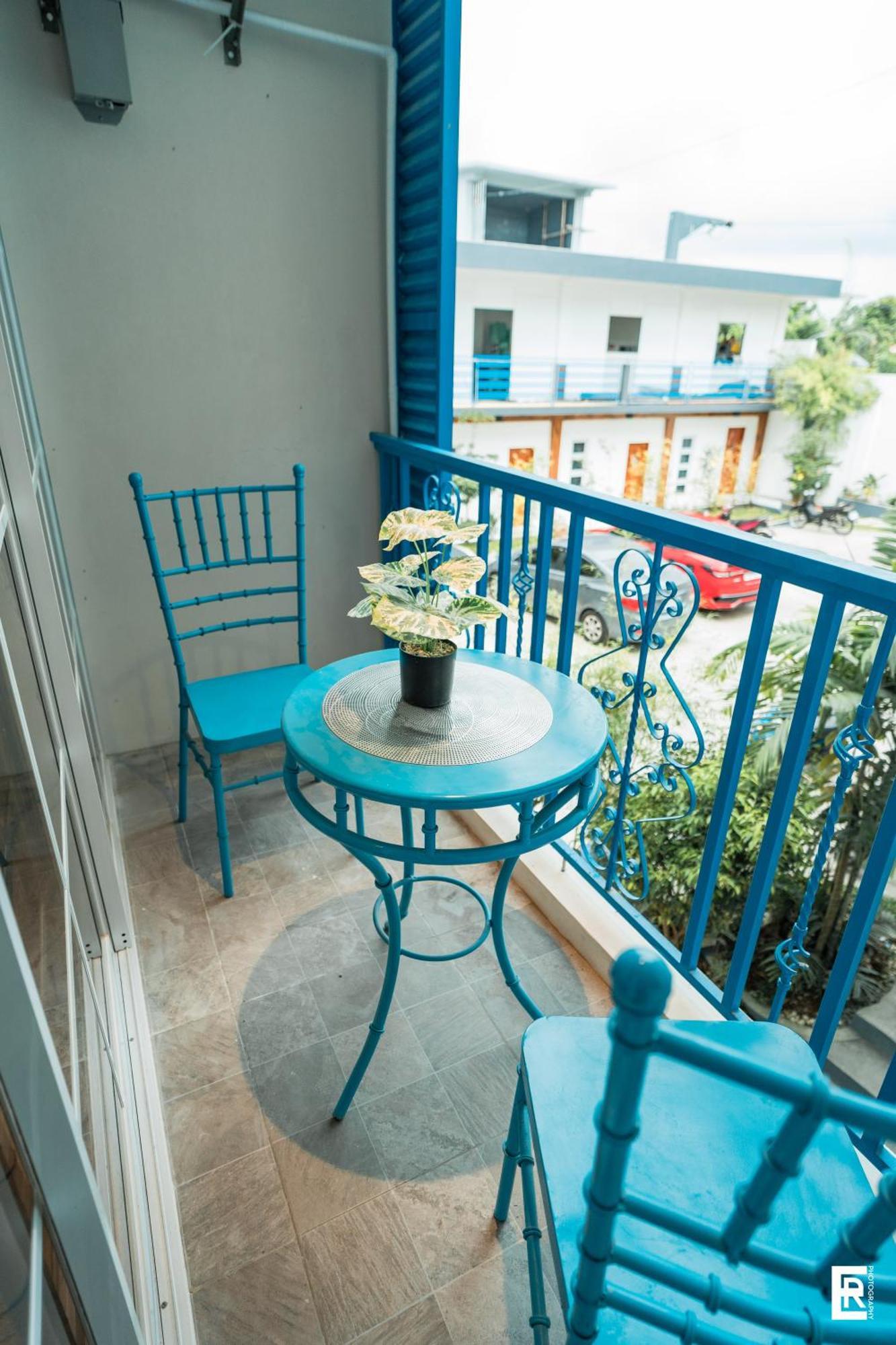 Bernese Resort Hotel Powered By Cocotel Ligao Room photo